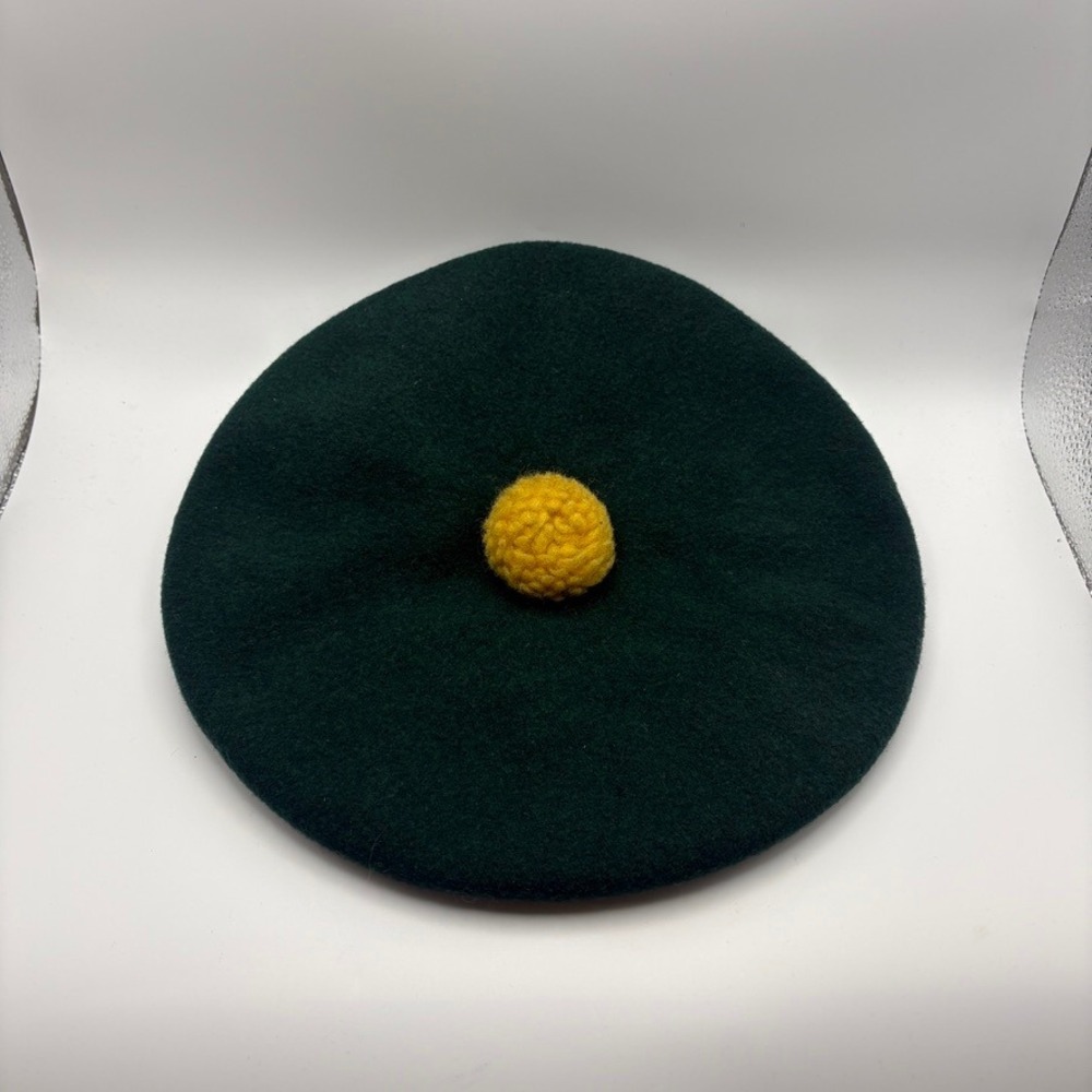 Vtg Genuine French Beret‎ Basque 10.5in Green Wool Yellow Pom Pom Made in France